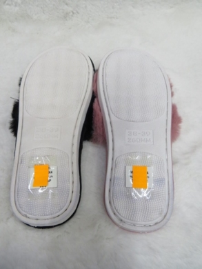 Kapcie damskie ocieplane (36-41) W258 MIX