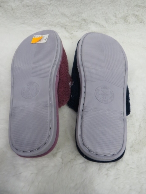 Kapcie damskie ocieplane (36-41) MD1517 MIX