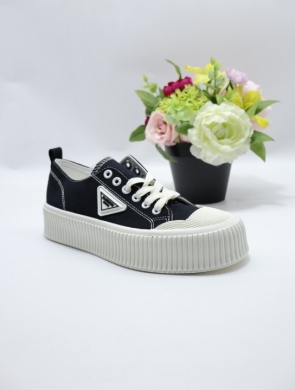Trampki damskie (37-41) A12 BLACK