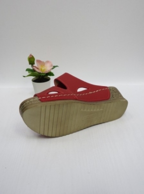 Klapki damskie na koturnie (36-41) KS-9112 RED