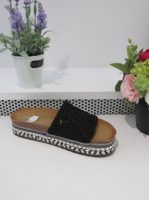 Klapki damskie na koturnie (36-41) AT0674 BLACK