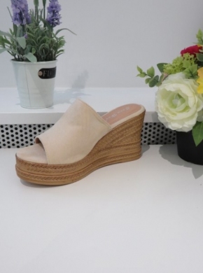 Klapki damskie na koturnie (36-41) W865 BEIGE
