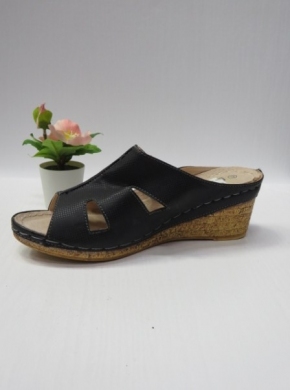 Klapki damskie na koturnie (36-41) C9908-1