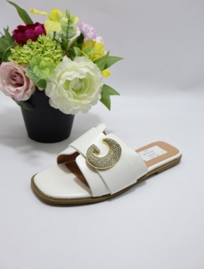 Klapki damskie na płaskim (36-41) 88-23 WHITE