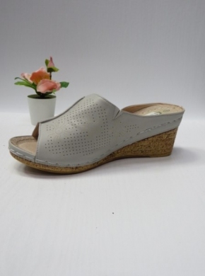 Klapki damskie na koturnie (36-41) C9909-3