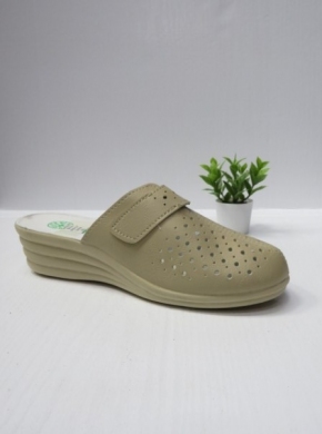 Klapki damskie na koturnie (36-40) B210B