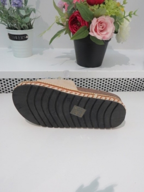 Klapki damskie na koturnie (36-41) 6061-2 BEIGE