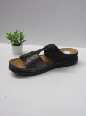 Klapki damskie na koturnie (36-42) CC2226 BLACK