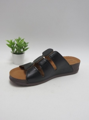 Klapki damskie na koturnie (36-41) W358 BLACK