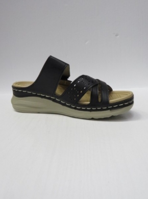 Klapki damskie na koturnie (36-41) B0236 BLACK