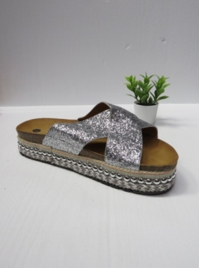 Klapki damskie na koturnie (36-41) YT-20 SILVER