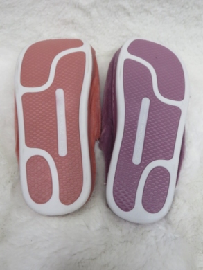 Kapcie damskie ocieplane (36-41) M-28 MIX