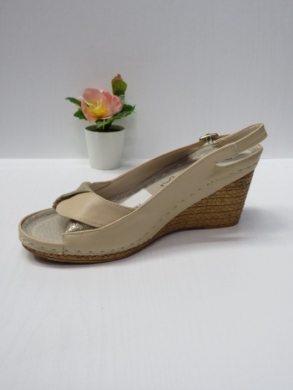 Sandały damskie na koturnie (36-41) 7AA227 BEIGE/GOLD