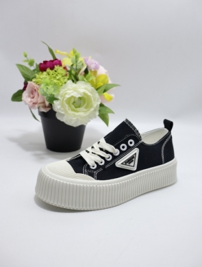 Trampki damskie na płaskim (36-41) A12 BLACK