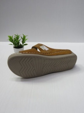 Klapki damskie na koturnie (36-42) CC2222 CAMEL