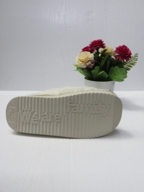 Kapcie damskie ocieplane (36-41) TS-801 WHITE