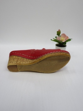 Klapki damskie na koturnie (36-41) C9909-6 RED