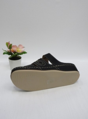 Klapki damskie na koturnie (36-41) KH1106 BLACK