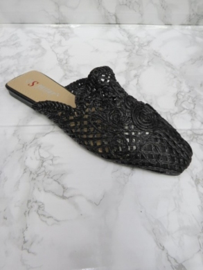 Klapki damskie na płaskim (36-41) T565 BLACK