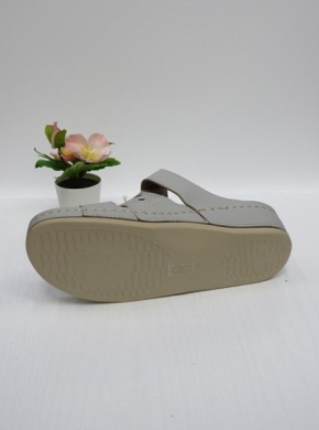 Klapki damskie na koturnie (36-41) KH1106 LGREY