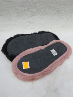 Kapcie damskie ocieplane (36-41) 703 MIX