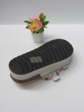 Klapki damskie na koturnie (36-41) X-19 WHITE