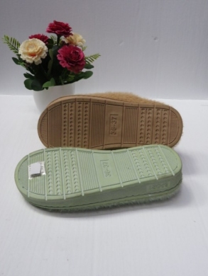 Kapcie damskie ocieplane (36-41) CF76 MIX