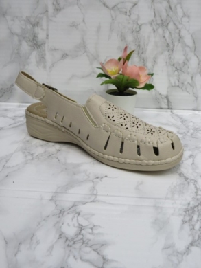 Sandały damskie na koturnie (36-41) J19-16 BEIGE