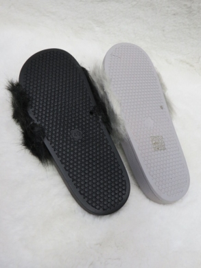 Kapcie damskie ocieplane (36-41) G11 GREY