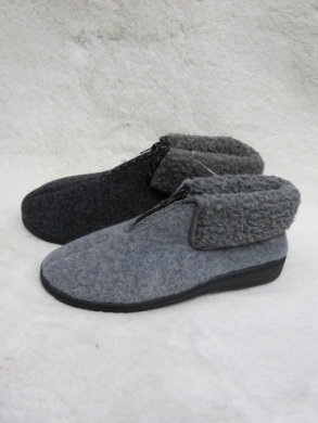 Kapcie damskie ocieplane (37-42) Y08-1 MIX