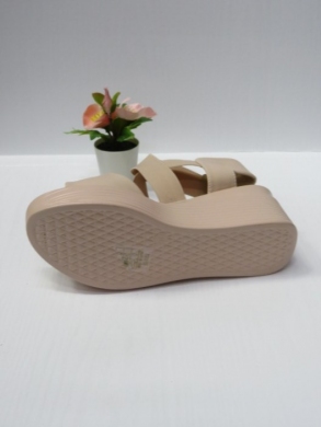 Sandały damskie na koturnie (36-41) B-9052 BEIGE