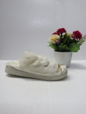 Kapcie damskie ocieplane (36-41) TS-801 WHITE