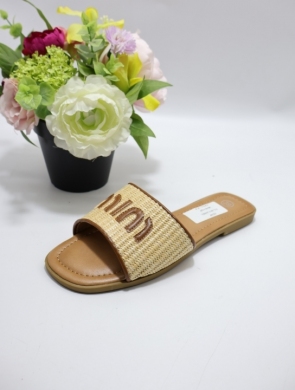 Klapki damskie na płaskim (36-41) CL-33 CAMEL