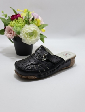Klapki damskie na koturnie (36-42) B25-1 BLACK