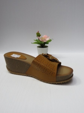 Klapki damskie na koturnie (36-41) DM-18 CAMEL