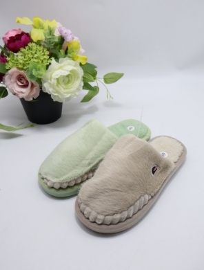 Kapcie damskie ocieplane (36-41) F86-166 MIX