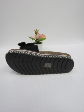 Klapki damskie na koturnie (36-41) FB242 BLACK