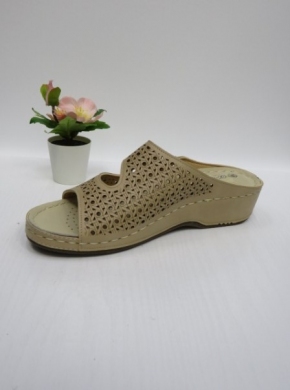 Klapki damskie na koturnie (36-41) W3202 BEIGE