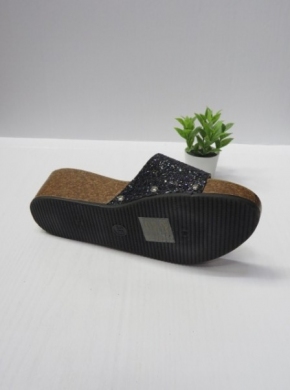 Klapki damskie na koturnie (36-41) 20066 BLACK