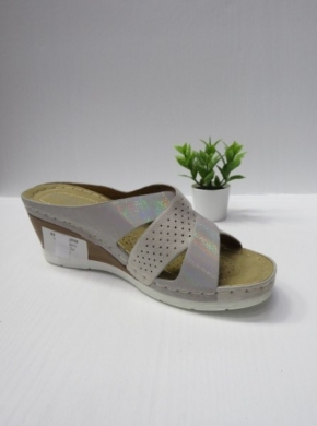 Klapki damskie na koturnie (36-41) N22-896 GREY