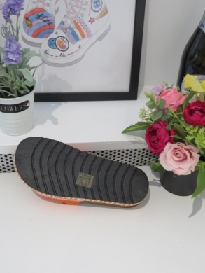 Klapki damskie na koturnie (36-41) TL8-108 ORANGE