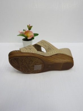 Klapki damskie na koturnie (36-41) S8916 BEIGE
