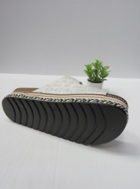 Klapki damskie na koturnie (36-41) FB209 WHITE