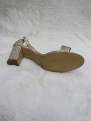 Sandały damskie na obcasie (36-41) B017-9