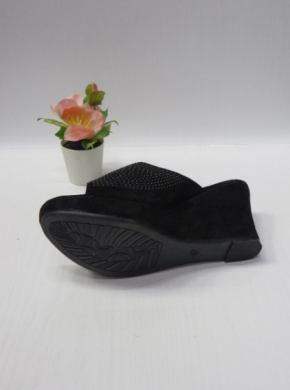Klapki damskie na koturnie (36-41) B03 BLACK