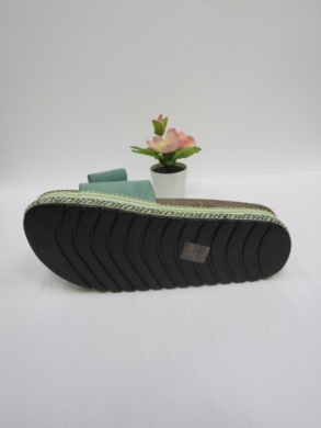 Klapki damskie na koturnie (36-41) FB242 GREEN