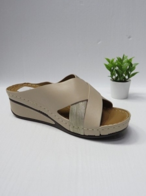 Klapki damskie na koturnie (36-41) 0-743 BEIGE