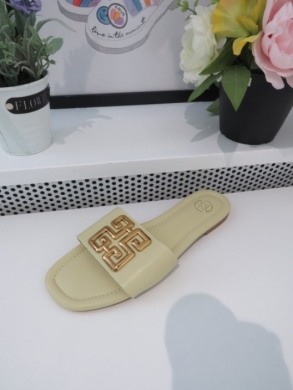 Klapki damskie na płaskim (36-41) GG62 BEIGE