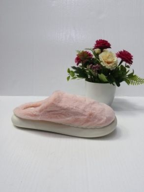 Kapcie damskie ocieplane (36-41) W-111 PINK