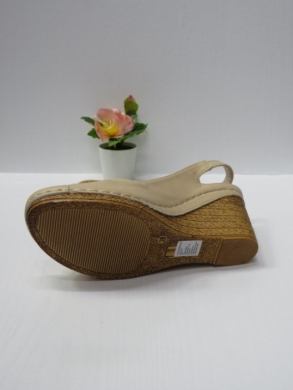 Sandały damskie na koturnie (36-41) 7AA227 BEIGE/GOLD